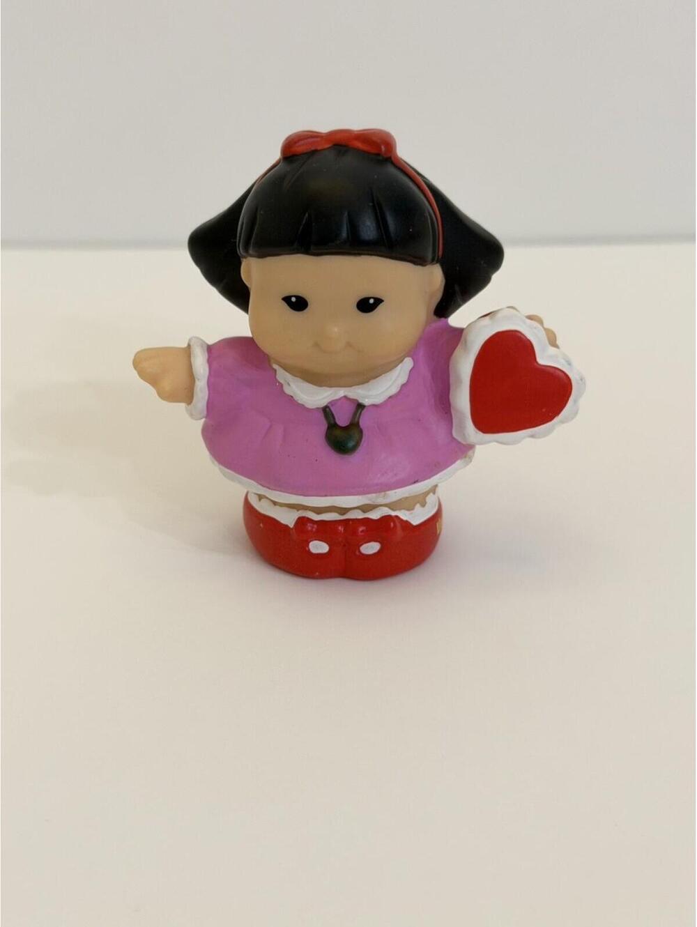 Fisher Price Little People Valentine Sonya Lee Asian Girl Heart Valentines
